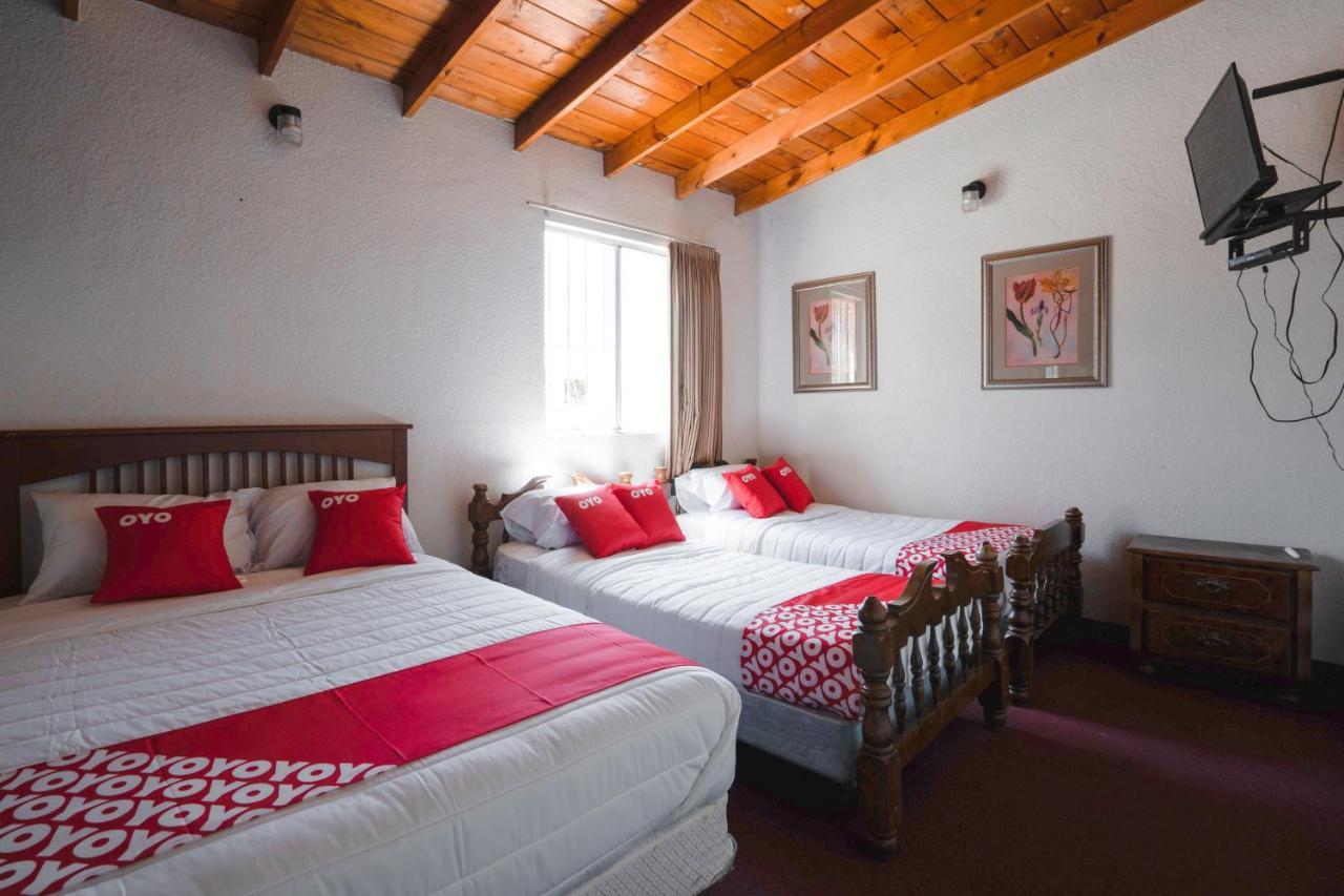Oyo Hotel Cocobeach, Ensenada Eksteriør bilde